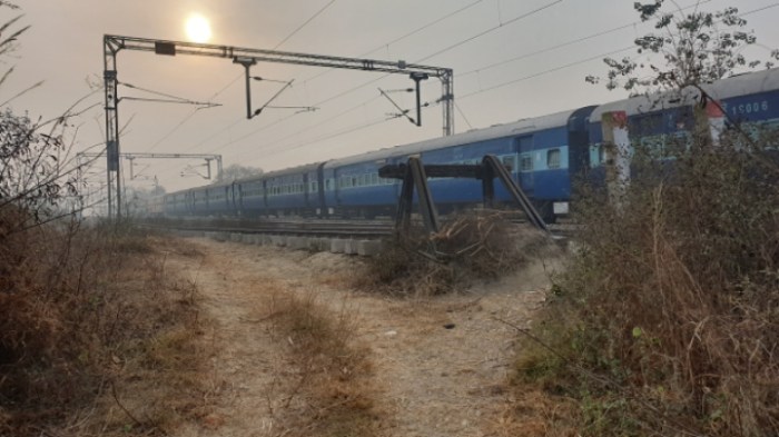 ede45ed475f6b151d38f4d1fa9f655bb2b374f36