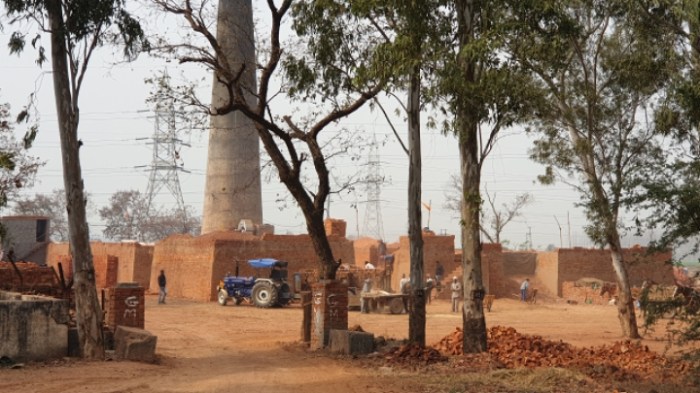 f055370389a7aa16c81f41693640130283bdc64b