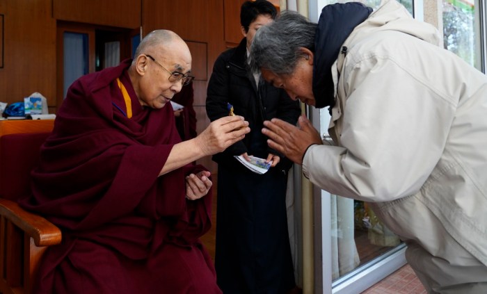 09. 불상을 하사하시다