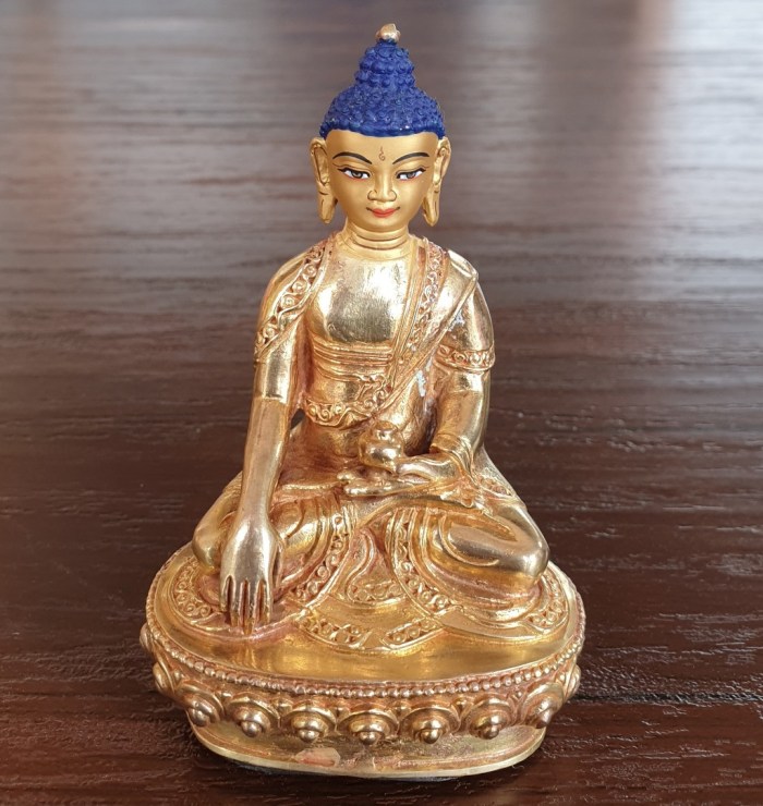 11. 하사받은 불상