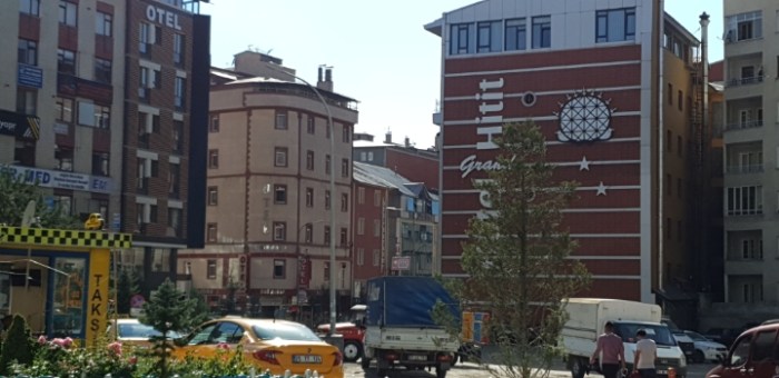 fc5847858ba3eee42d7aed574e84c76d3f3b9fb0