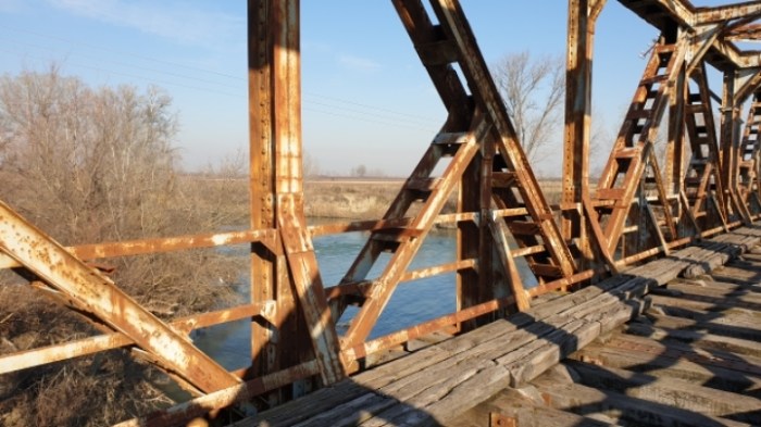 683db9906bf180808fe520dd5edce66fb079348e