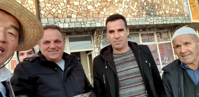 8b81ac3cb095f383b5547b7e3f93123f0b50f193