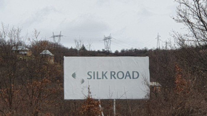 e4fbe703af7b23cbb62921357a7d04094d2a14d5