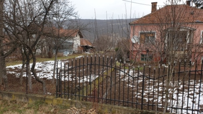 766f32255b593c7f7d1ad8c1216e3fe6f6818663