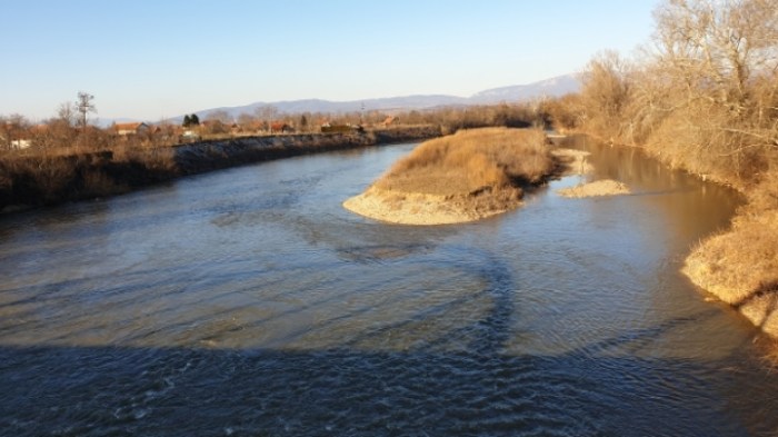 ca7b677ae368dcd64f4dc3279c93ba993a151e64